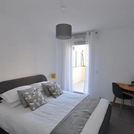 Fantastic Two-Bedroom Apartment - Le Jardin Des Iles Antibes Exterior photo